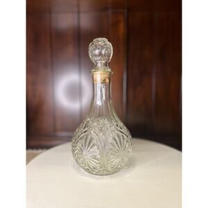 Vintage Anchor Hocking Medallion Pattern Pressed Glass Decanter Apothecary Cork
